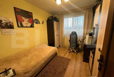 Apartament cu 3 camere semidecomandat în 9 Mai - 4