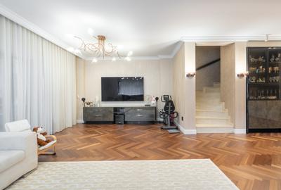 Vila Titan de vanzare - O proprietate care va depăși orice așteptare! - 16