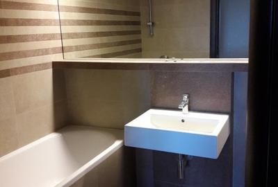 Apartament cu 3 camere decomandat în Cotroceni