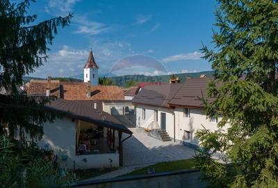 Casa / Vila Saseasca cu 6 camere de vanzare in Vulcan, Brasov - 1