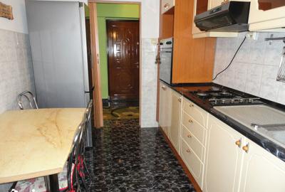 Apartament cu 2 camere decomandat în Aurel Vlaicu - 2
