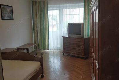 Inchiriez apartament cu 3 camere, zona Centru, in Alba Iulia - 2