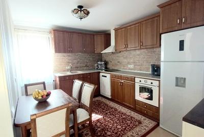Vând casă elegantă, bine întreținută - 10