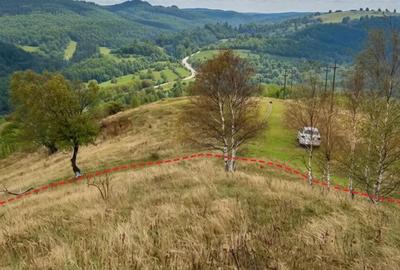 Teren de vanzare priveli?te superba | Acces drum | Forma regulata - 5