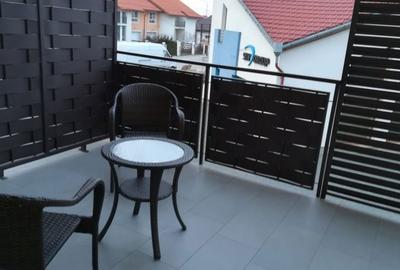 Apartament cu 3 camere decomandat în Dumbrăvița - 2