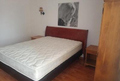 Garsonieră decomandată în Piața Veche