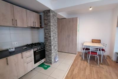 Apartament cu 2 camere decomandat, mobilat în Tractorul - 12