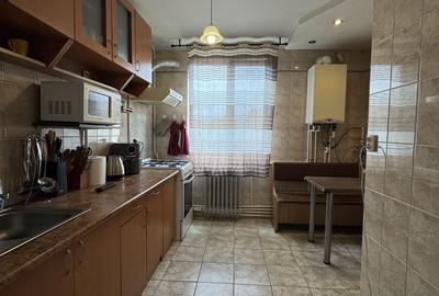 Apartament cu 3 camere semidecomandat, mobilat în Rahova - 19