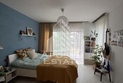 Vila deosebită parte dintr-un triplex - 25