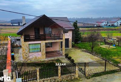 Casă cu 4 camere cu Teren 575 Mp în Recea