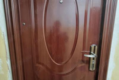Garsonieră decomandată în UMT - 1