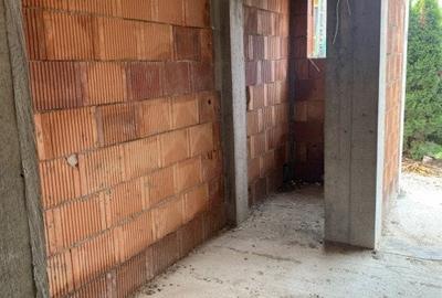 Duplex cu 4 camere cu Canalizare în Lipovei - 18