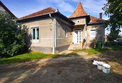 Casă cu 3 camere cu Teren 3700 Mp în Someșeni