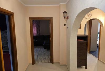 Rahova,et.1/8,DECOMANDAT,Amenajat,centrala,2 bai,2 balcoane,mobilat utilat - 5