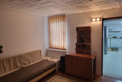 Casă cu 3 camere în Central - 8