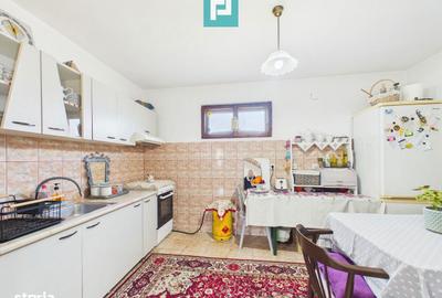 Casă cu 6 camere cu Teren 2029 Mp în Ghioroc - 11