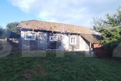 Casă cu 3 camere cu Teren 1840 Mp în Central - 1