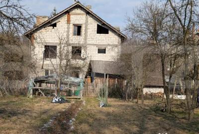 Casă cu 7 camere cu Teren 1656 Mp în Central - 5