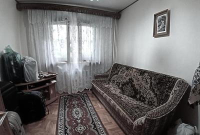 Apartament cu 3 Camere Decomandat in George Enescu - 11