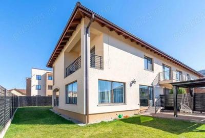 Casă cu 4 camere cu Teren 269 Mp în Central - 2