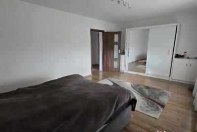 Casă cu 7 camere în Șura Mare - 13