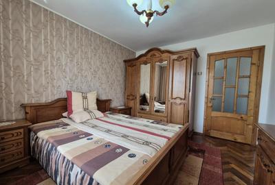 Apartament 3 camere, str. Nicolae Balcescu, zona centrala - 1