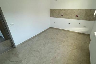 Casă cu 3 camere cu Teren 370 Mp în Nord - 4