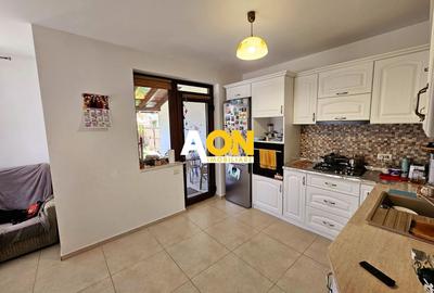 Duplex cu 4 camere cu Canalizare în Cetate - 3