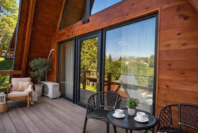 Casă cu 9 camere cu Teren 4000 Mp în Moieciu - 12