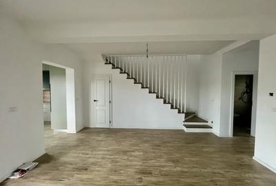 Super Oferta, 4 Camere, Mosnita - 1