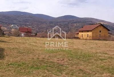 Teren de 1385 mp, în Central - 1