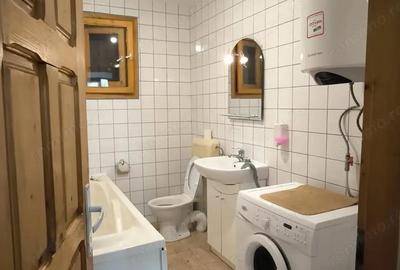 Casă cu 6 camere în Eșelnița - 2
