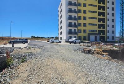 Apartament cu 2 camere semidecomandat în Periferie