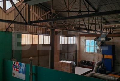 Spațiu comercial, de 1,700 mp, în Central - 4