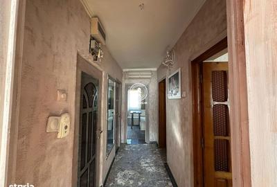 Apartament cu 3 camere decomandat în Podu Roș - 7