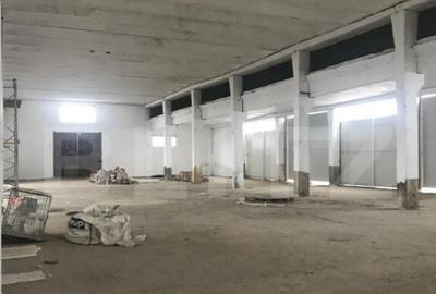 Spațiu comercial, de 1,250 mp, în Central - 6