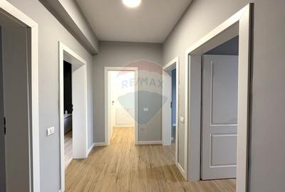 Casă cu 4 camere cu Teren 300 Mp în Casa de Cultură - 4