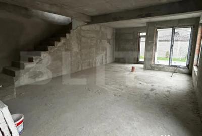 Casă cu 4 camere cu Teren 300 Mp în Central - 12