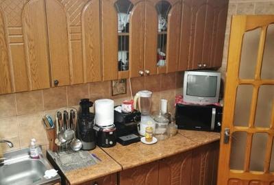 Apartament 3 camere Str. Aleea Florilor - 10