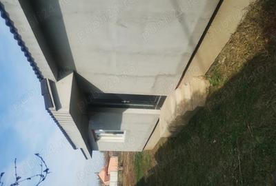 Casă cu Teren 550 Mp în Central - 4