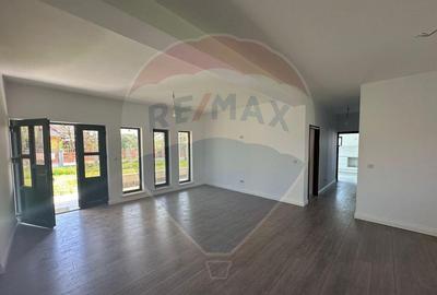 Lapusel - CASA finisata cu 700 mp teren Lapusel - CASA finisata cu 700 mp teren - 3