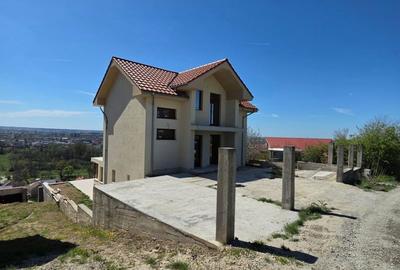 Casă cu 5 camere cu Teren 500 Mp în Podgoria - 3