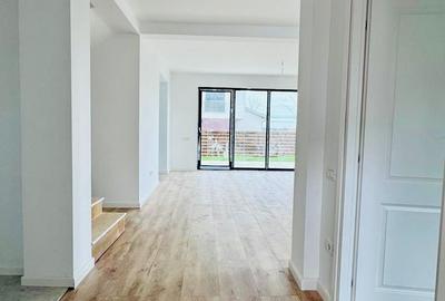 VILA DEOSEBITA in ZONA PARADISUL VERDE - 7