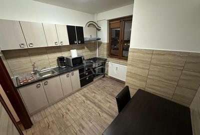 Apartament cu 3 camere semidecomandat, mobilat în Sălăjan - 5