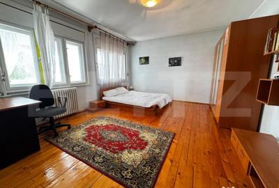 Casă cu 8 camere cu Teren 767 Mp în Central - 11