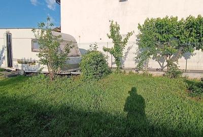 Teren de 360 mp, în Central - 9