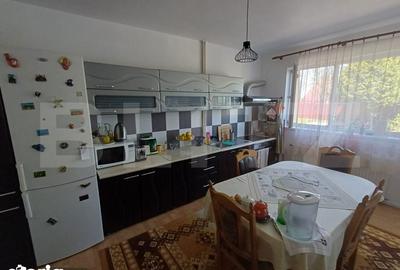 Casă cu 6 camere cu Teren 300 Mp în Volovăț - 11