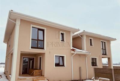 Duplex cu 5 camere cu Canalizare în Moșnița Nouă - 2