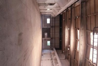 Spațiu comercial, de 1,200 mp, în Titan