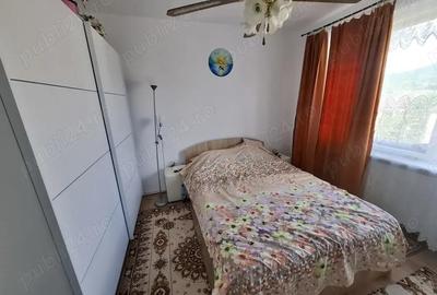 Apartament cu 2 camere semidecomandat în Săsar
